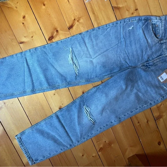 Boden Blue Relaxed Jeans with Natural Fading - Picture 3 of 7